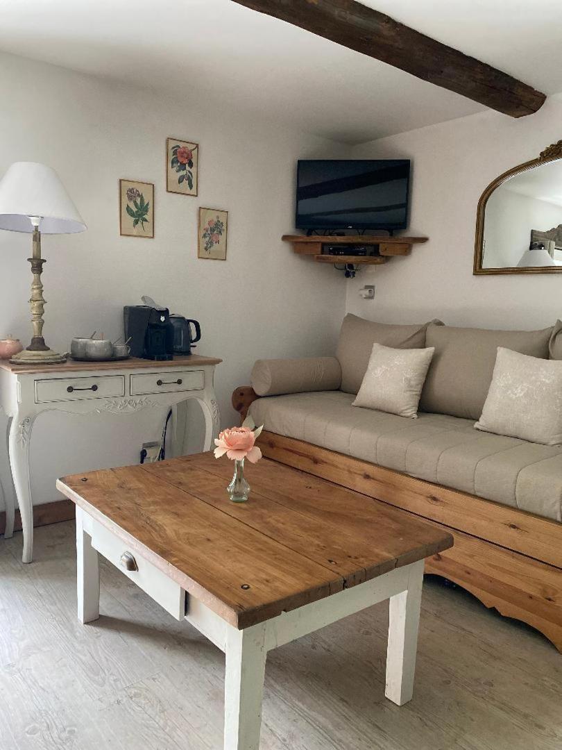 Argentine La Perle De La Lauziere, Chambres D Hotes מראה חיצוני תמונה